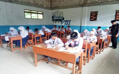 Hari Pertama Pelaksanaan Sumatif Akhir Semester Tahun Ajaran 2024/2025