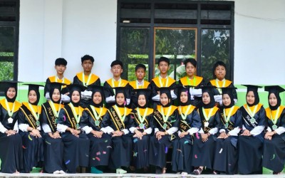 Wisuda Siswa Kelas Akhir MTs. Miftahul Ulum Ulul Maqom Tahun Ajaran 2023/2024